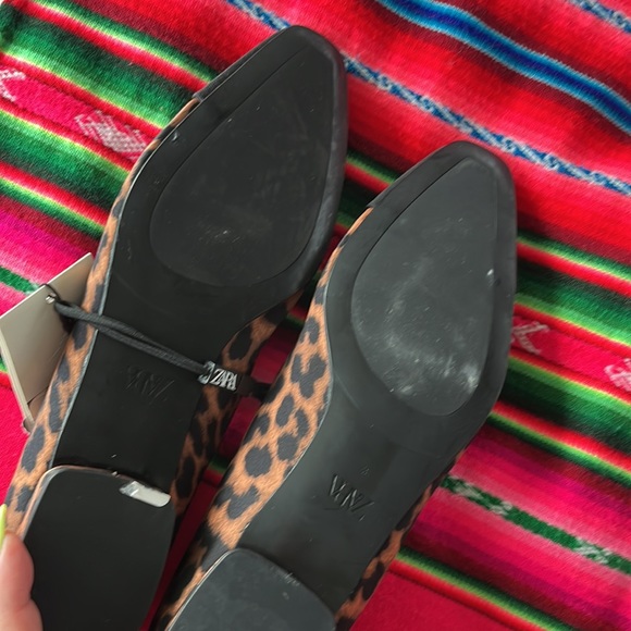Zara Leopard Flat Shoe - Picture 4 of 5